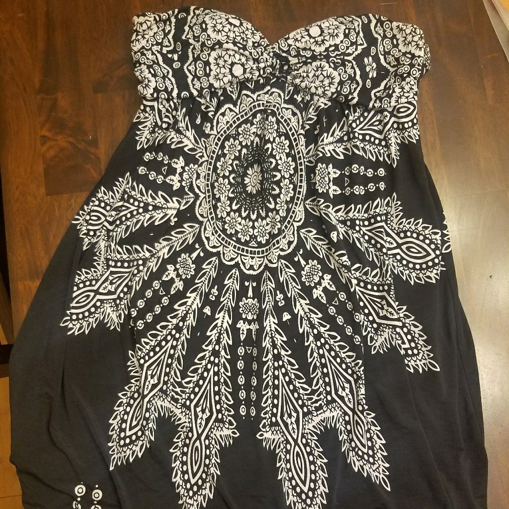 Strapless beach cover up